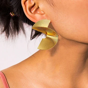 Lankų auskarai moterims Geometrinis perdėtas teiginys Sektorinis auskaras Papuošalų dovana